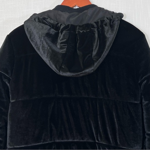 Forever 21 Black Velvet Quilted Hooded Puffer Jacket Coat Size S - Picture 8 of 11